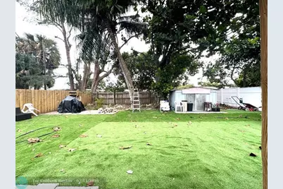 578  Tallulah Rd, Lake Worth, FL 33462 - Photo 9