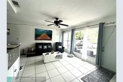 578  Tallulah Rd, Lake Worth, FL 33462 - Photo 3