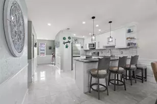 21215 Lago Cir, Boca Raton, FL 33433 - Photo 1