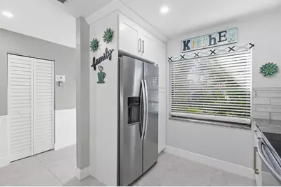 21215  Lago Cir, Unit #F, Boca Raton, FL 33433 - Photo 13