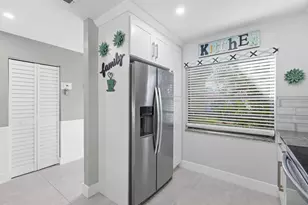 21215 Lago Cir, Boca Raton, FL 33433 - Photo 13