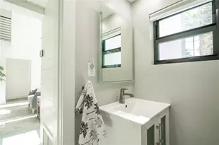 2817 NE 26th Ct, Fort Lauderdale, FL 33306 - Photo 25