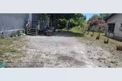 4224 SE 29th Ct, Okeechobee, FL 34974 - Photo 3