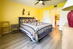 330 Knotty Pine Cir, Greenacres, FL 33463 - Photo 1