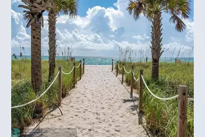 5005  Collins Ave, Unit #1210, Miami Beach, FL 33140 - Photo 3