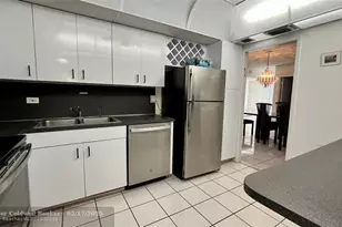 5005 Collins Ave, Miami Beach, FL 33140 - Photo 7