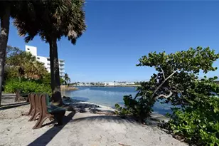 1511 SE 15th Ct, Deerfield Beach, FL 33441 - Photo 25