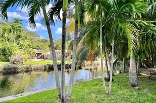 808 SW 8th Terrace, Fort Lauderdale, FL 33315 - Photo 9