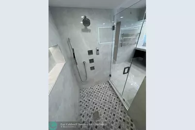 2051 SE 3rd St, Unit #406, Deerfield Beach, FL 33441 - Photo 11