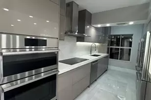 2051 SE 3rd St, Deerfield Beach, FL 33441 - Photo 5