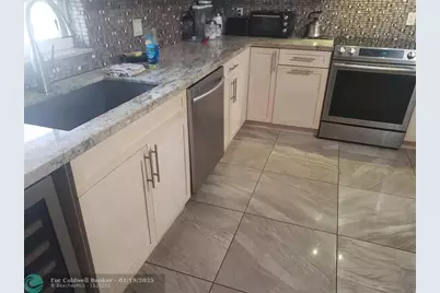 19421 NW 18th Ct, Miami Gardens, FL 33056 - Photo 17