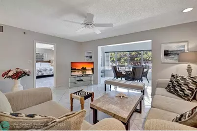 4270 NW 40th St, Unit #302, Lauderdale Lakes, FL 33319 - Photo 9