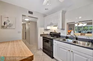 4270 NW 40th St, Lauderdale Lakes, FL 33319 - Photo 21