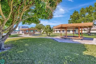 4270 NW 40th St, Lauderdale Lakes, FL 33319 - Photo 51