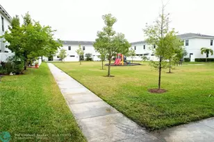 1147 SW 7th Ave, Florida City, FL 33034 - Photo 37