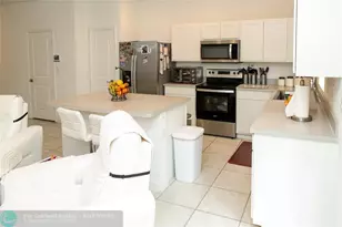 1147 SW 7th Ave, Florida City, FL 33034 - Photo 5