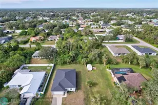 861 Red Bay, Port Charlotte, FL 33948 - Photo 9