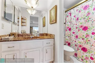 3551  Inverrary Dr, Unit #404, Lauderhill, FL 33319 - Photo 13