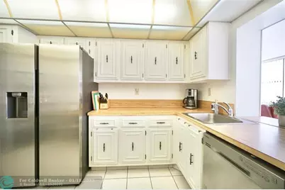 800  Parkview Dr, Unit #524, Hallandale Beach, FL 33009 - Photo 21