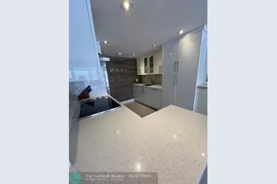 133 N Pompano Beach Blvd, Unit #211, Pompano Beach, FL 33062 - Photo 9