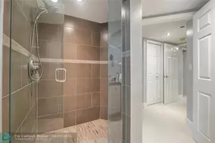 7300 Radice Ct, Lauderhill, FL 33319 - Photo 33