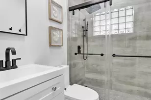 421 SE 14th Ave, Pompano Beach, FL 33060 - Photo 11