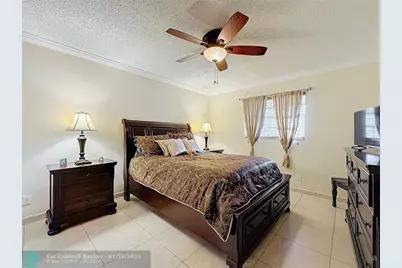4270 NW 40th St, Unit #208, Lauderdale Lakes, FL 33319 - Photo 37