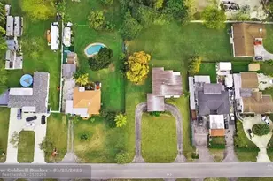 13945 N Miami Ave, Miami, FL 33168 - Photo 11