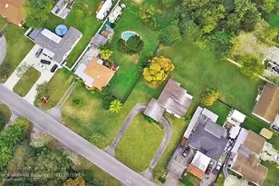 13945 N Miami Ave, Miami, FL 33168 - Photo 9