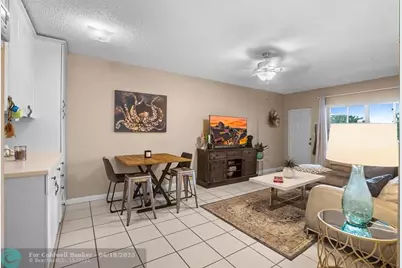 2748 NE 28th Ave, Unit #13, Lighthouse Point, FL 33064 - Photo 11