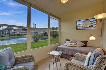 4706 NW 36th St, Unit #409, Lauderdale Lakes, FL 33319 - Photo 9