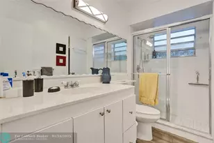 4706 NW 36th St, Lauderdale Lakes, FL 33319 - Photo 7