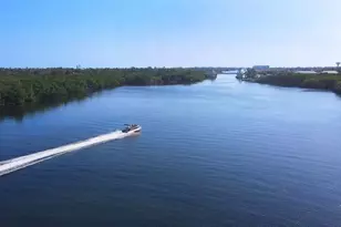 689 NE 6th Ct, Boynton Beach, FL 33435 - Photo 55