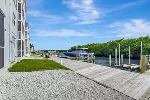 689 NE 6th Ct, Boynton Beach, FL 33435 - Photo 21