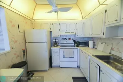 286  Monaco F, Unit #F, Delray Beach, FL 33446 - Photo 9