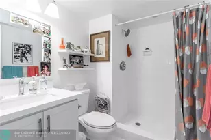 811 S Hollybrook Dr, Pembroke Pines, FL 33025 - Photo 5