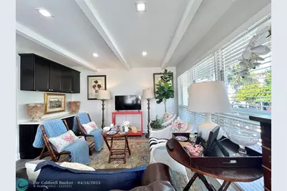 2124 NE 5th Ave, Unit #208, Wilton Manors, FL 33305 - Photo 3