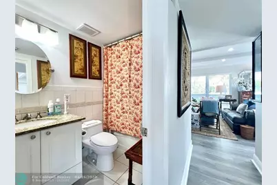 2124 NE 5th Ave, Unit #208, Wilton Manors, FL 33305 - Photo 7