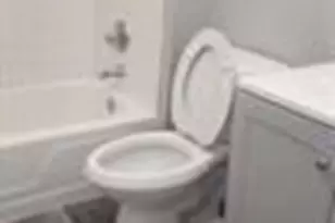 8020 N Colony Cir, Tamarac, FL 33321 - Photo 5