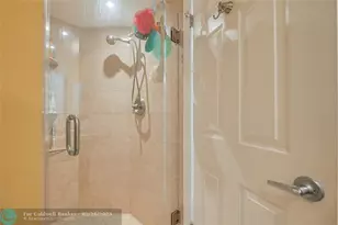 7300 Radice Ct, Lauderhill, FL 33319 - Photo 39