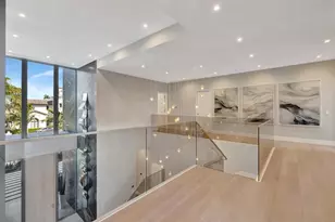 2560 Del Lago Dr, Fort Lauderdale, FL 33316 - Photo 37