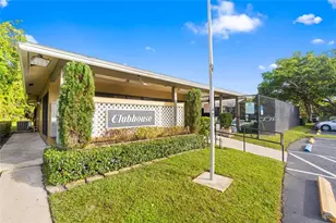 567 Trace Cir, Deerfield Beach, FL 33441 - Photo 17