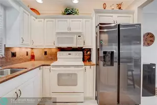 3209 NE 36th St, Fort Lauderdale, FL 33308 - Photo 7