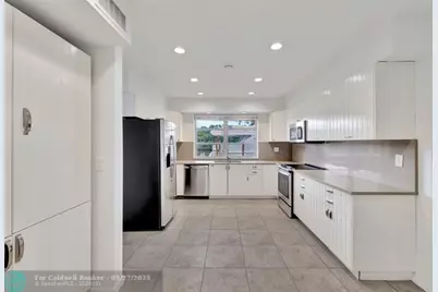 2390 SW 27th Te, Fort Lauderdale, FL 33312 - Photo 19