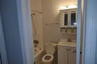 2741 NE 8th Ave, Wilton Manors, FL 33334 - Photo 15