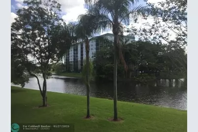 2236 N Cypress Bend Dr, Unit #209, Pompano Beach, FL 33069 - Photo 7