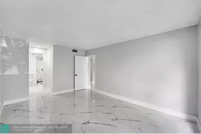 5495 NE 25th Ave, Unit #204, Fort Lauderdale, FL 33308 - Photo 9