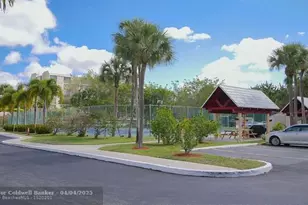 7200 Radice Ct, Lauderhill, FL 33319 - Photo 57