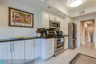 7200 Radice Ct, Lauderhill, FL 33319 - Photo 15