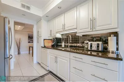 7200  Radice Ct, Unit #506, Lauderhill, FL 33319 - Photo 13